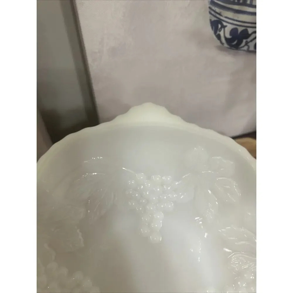 Vintage Indiana Milk Glass Grape Vine Pattern Bowl White - Picture 6 of 6